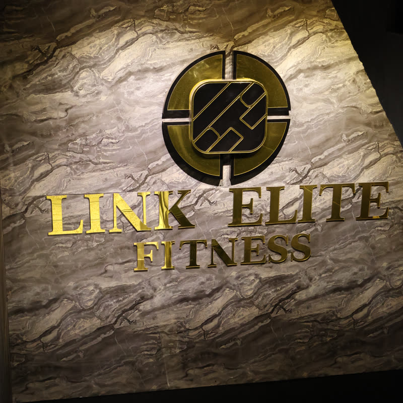 Letrero Link Elite Fitness de la zona premium